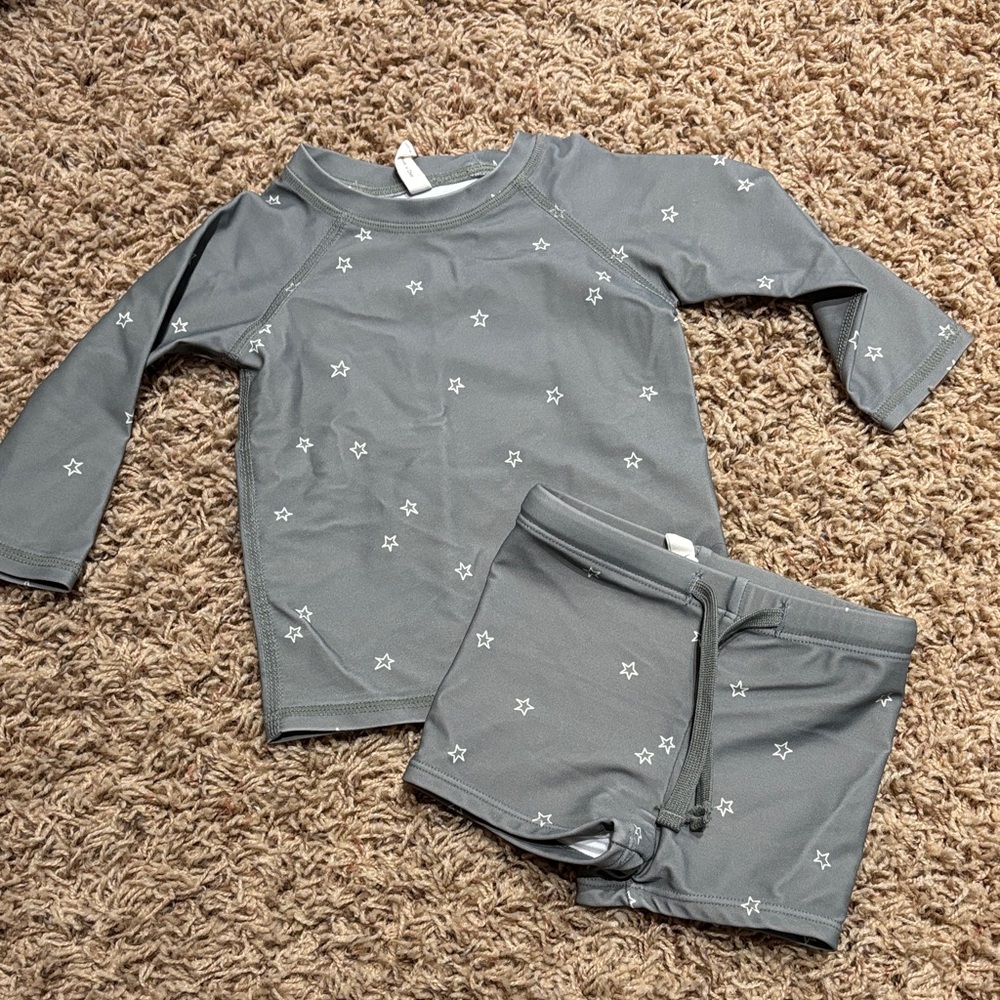 Quincy Mae Gray Star Swim Trunks and Rash Guard Set